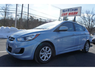 2012 Hyundai Accent GS