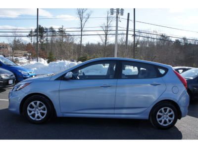 2012 Hyundai Accent  GS