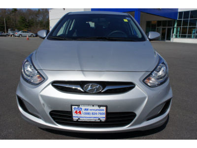 2012 Hyundai Accent  GS