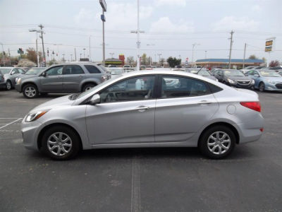2012 Hyundai Accent  GLS