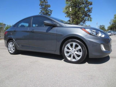 2012 Hyundai Accent  GLS
