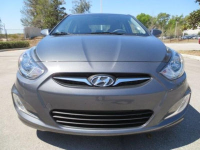 2012 Hyundai Accent  GLS