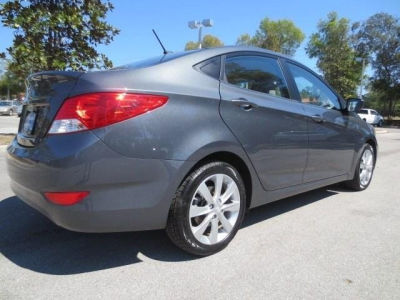 2012 Hyundai Accent  GLS