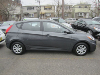 2012 Hyundai Accent  GS