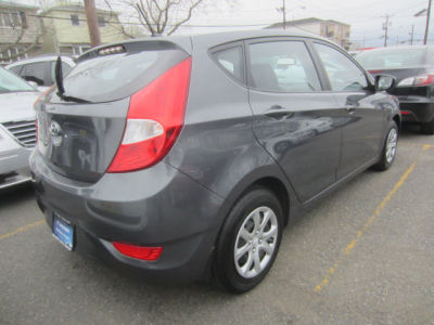 2012 Hyundai Accent  GS