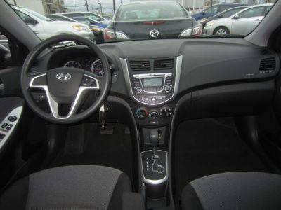 2012 Hyundai Accent  GS