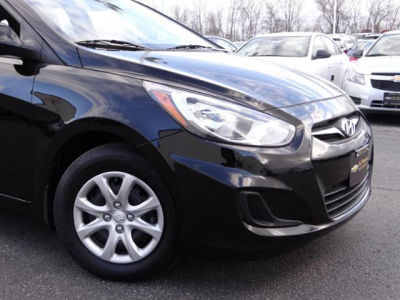 2012 Hyundai Accent  GS