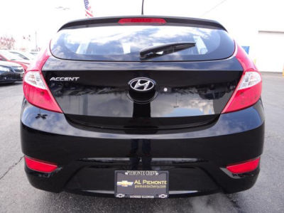 2012 Hyundai Accent  GS