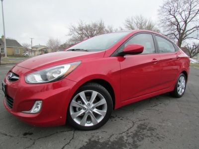 2012 Hyundai Accent GLS