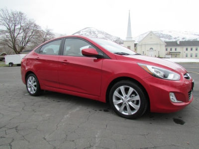 2012 Hyundai Accent GLS