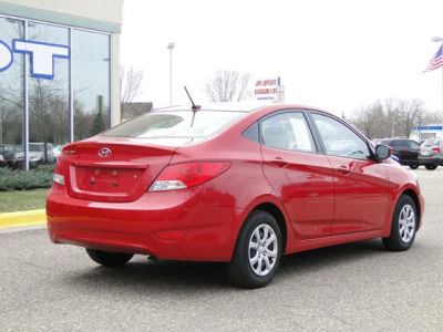 2012 Hyundai Accent  GLS