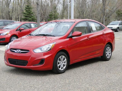 2012 Hyundai Accent  GLS