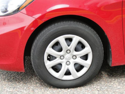 2012 Hyundai Accent  GLS