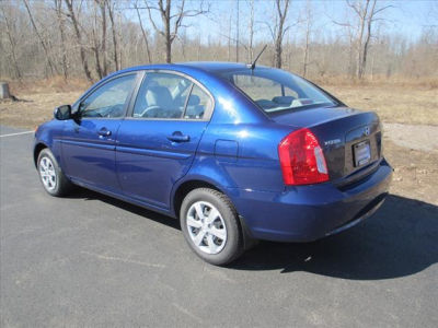 2010 Hyundai Accent  GLS