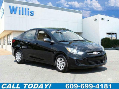 2012 Hyundai Accent GLS