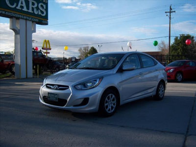 2012 Hyundai Accent GLS