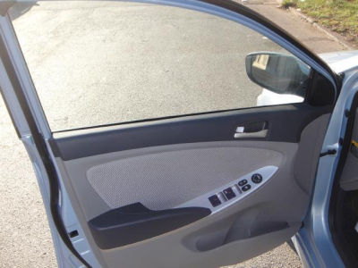 2012 Hyundai Accent GS