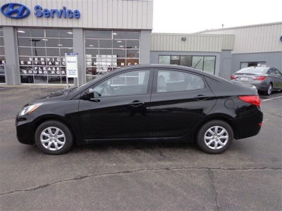 2012 Hyundai Accent  GLS