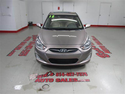 2012 Hyundai Accent GLS