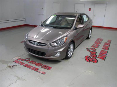 2012 Hyundai Accent GLS