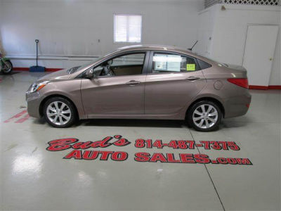 2012 Hyundai Accent GLS