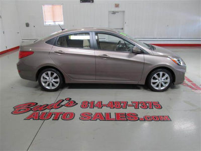 2012 Hyundai Accent GLS