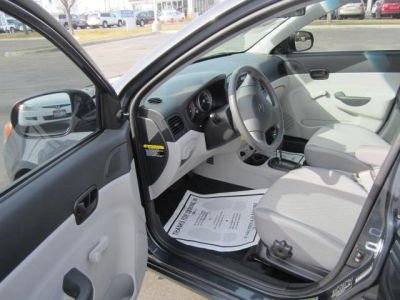 2011 Hyundai Accent GLS