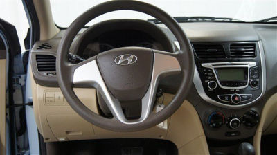 2012 Hyundai Accent GLS