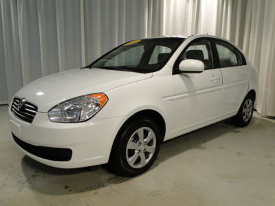 2011 Hyundai Accent  GLS