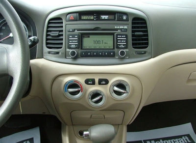 2011 Hyundai Accent GLS