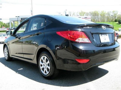 2012 Hyundai Accent  GLS
