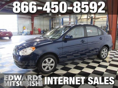 2011 Hyundai Accent  GLS