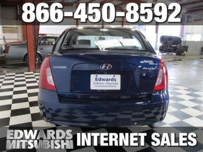 2011 Hyundai Accent  GLS
