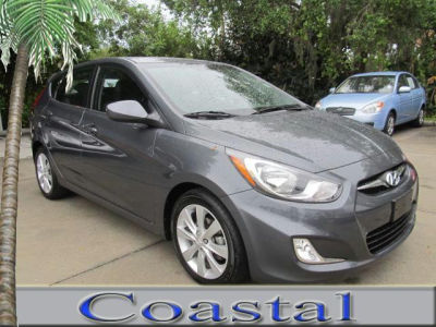 2012 Hyundai Accent SE