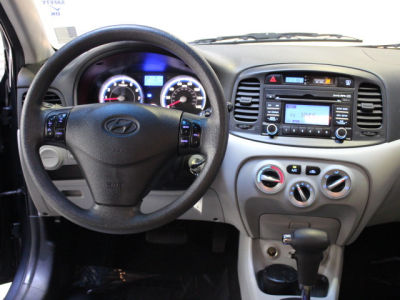 2010 Hyundai Accent GLS