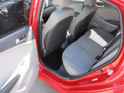 2012 Hyundai Accent  GLS