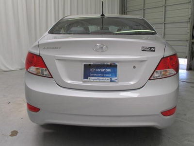 2012 Hyundai Accent GLS