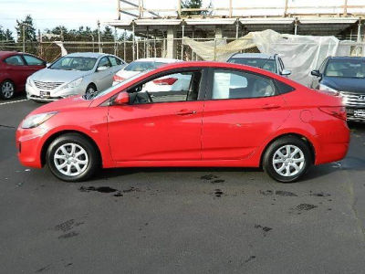 2012 Hyundai Accent GLS