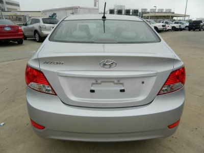 2012 Hyundai Accent  GLS