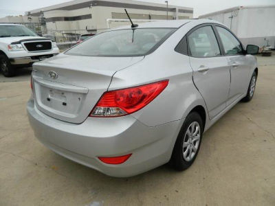 2012 Hyundai Accent  GLS