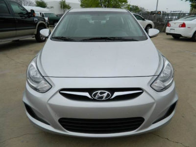 2012 Hyundai Accent  GLS