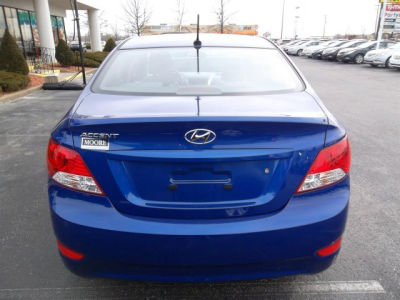 2013 Hyundai Accent  GLS