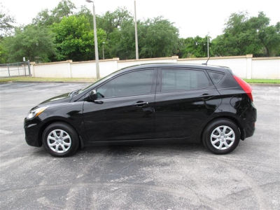 2012 Hyundai Accent  GS