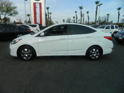 2012 Hyundai Accent  GLS