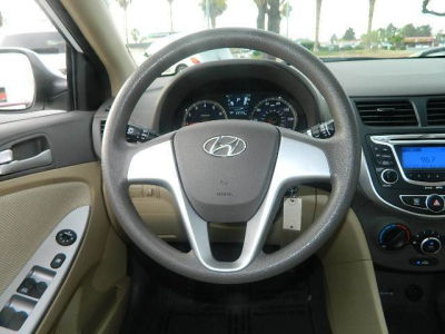 2012 Hyundai Accent  GLS