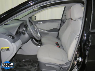 2012 Hyundai Accent  GLS