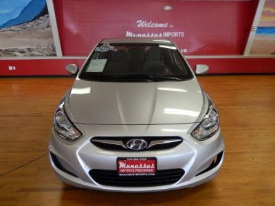 2012 Hyundai Accent  GLS