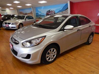 2012 Hyundai Accent  GLS