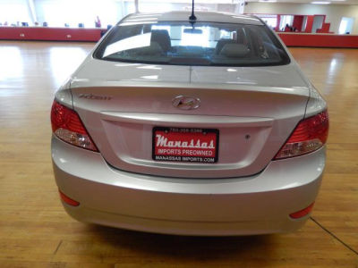 2012 Hyundai Accent  GLS