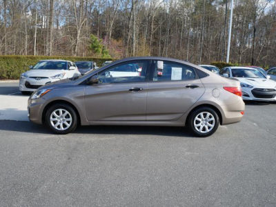 2012 Hyundai Accent  GLS